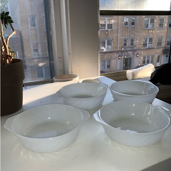 VINTAGE Set of 4 Fire King Milk Glass Ripple Mini Casserole Ramekins w/ Handles - Picture 8 of 10